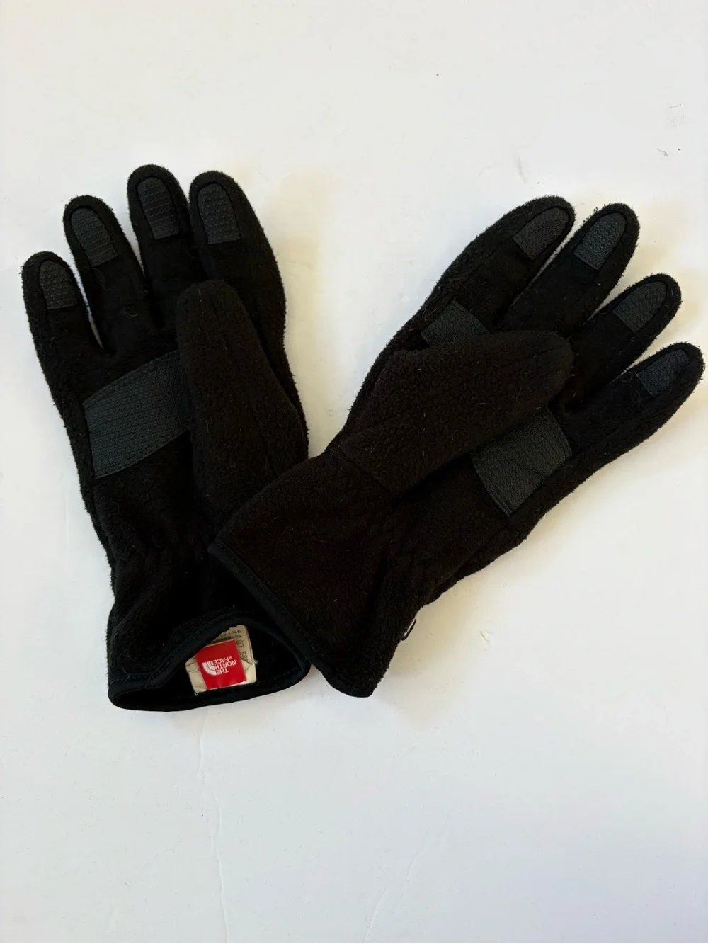The North Face Fleece Gloves Black Touchscreen Grip  M Winter Warm Runner Womens